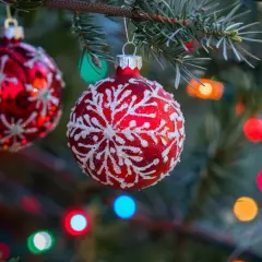 Bombki świąteczne z Pepco: Jak stworzyć magiczną atmosferę świąt?